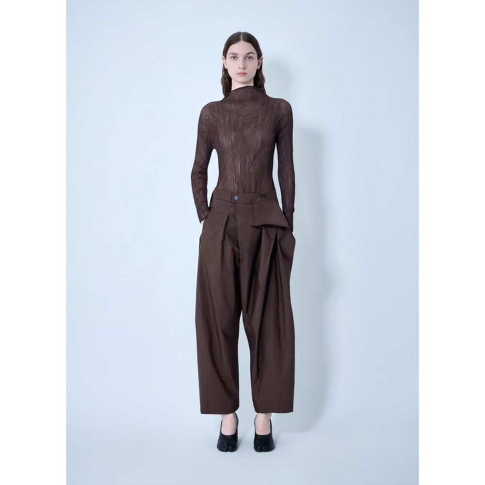Issey Miyake Women Akimbo Woven Pants - Picture 2 of 6